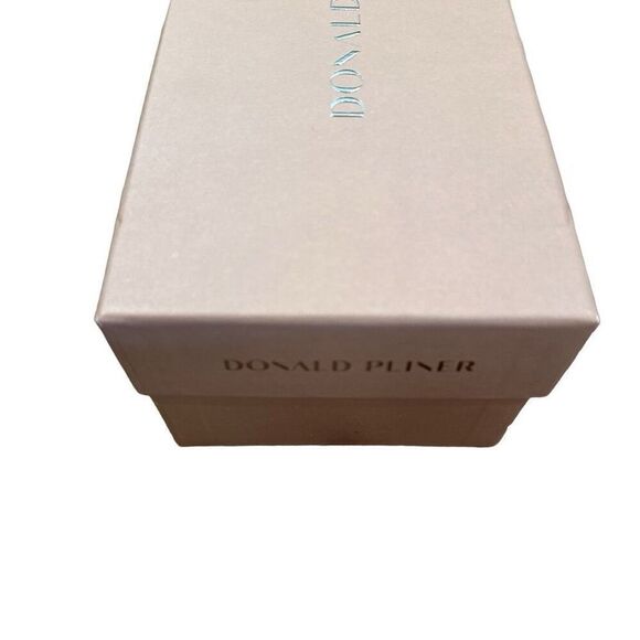 Donald Pliner Florence navy leather flats- size 8.5 - Picture 6 of 6